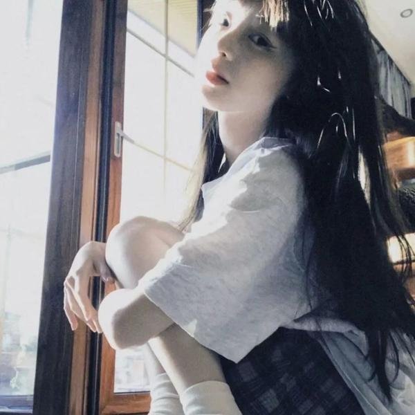 深蓝与月光
